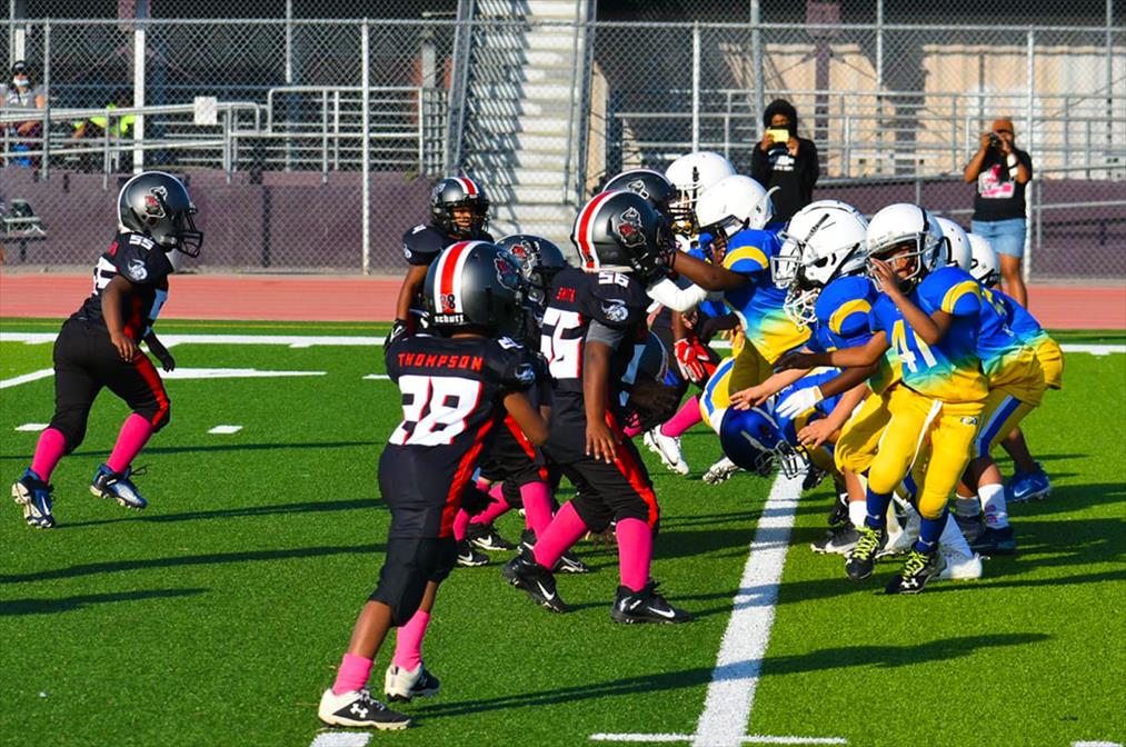 SSS Week 4 Game Action 🏈✨🏈✨🏈 #snoopspecialstars #snoopleague #syfl  #EveryBodyPlays #specualneeds 💙🧩💙🧩